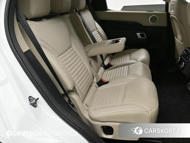 Land Rover Discovery 5 2021 Белый из Кореи, фото 2