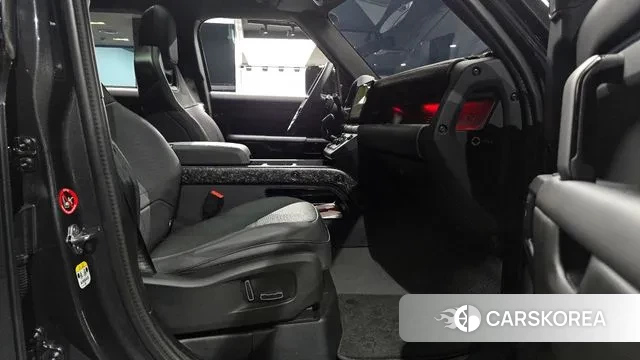 Land Rover Defender (L663) 2025 Серый из Кореи, фото 2