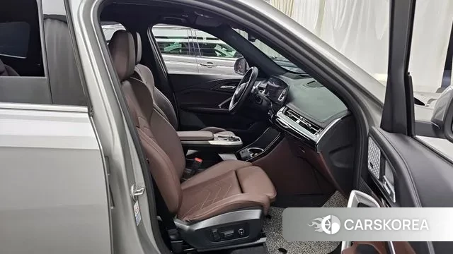 BMW X1 (U11) 2023 Серебряный из Кореи, фото 2