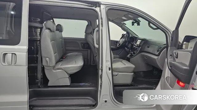 Hyundai The New Grand Starex 2020 Серебристо-серый из Кореи, фото 2