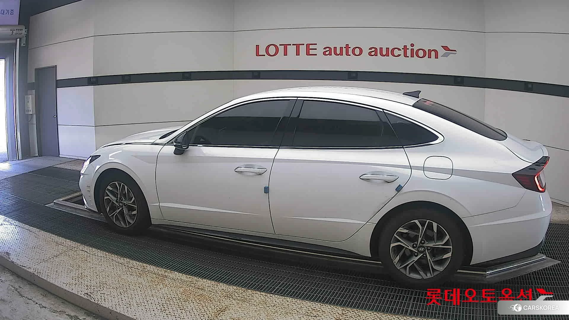 Hyundai Sonata 2023 Serenity White Pearl (Optional addition) из Кореи, фото 2