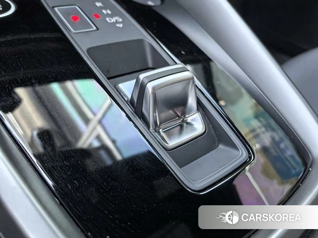 Audi A3 2023 Белый из Китая, фото 2