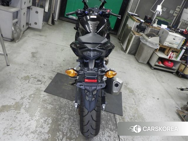 Проданный Honda CBR400R id 3947017 из Японии, фото 2