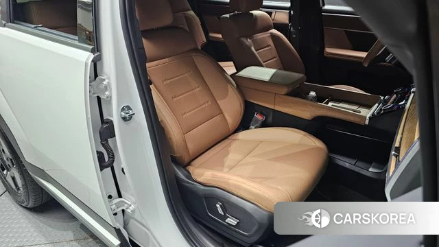 Hyundai Santa Fe (MX5) 2024 Белый из Кореи, фото 2