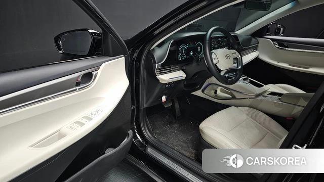 Hyundai The New Grandeur IG Hybrid 2022 Черный из Кореи, фото 2