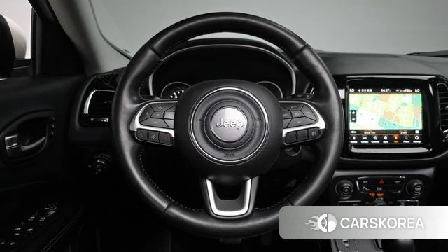 Jeep Compass 2nd Generation 2021 Белый из Кореи, фото 2