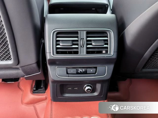 Audi Q5L 2024 Белый из Китая, фото 2