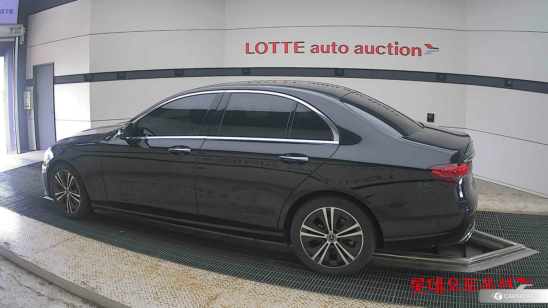 Mercedes-Benz Mercedes-Benz E250 2021 Черный из Кореи, фото 2