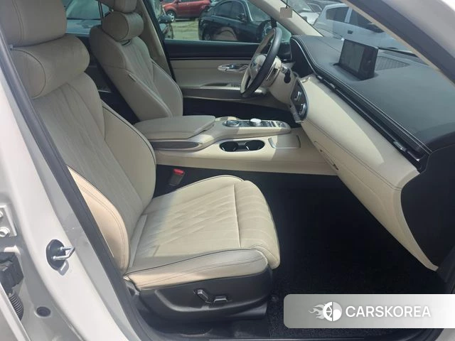 Genesis GV70 2023 Белый из Кореи, фото 2
