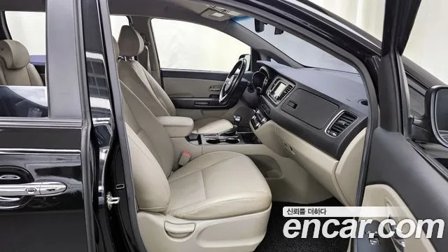 Kia The New Carnival 2018 Черный из Кореи, фото 2