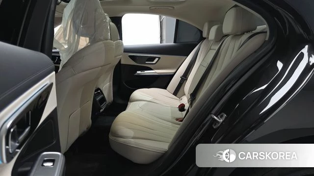 Mercedes-Benz E-Class W214 2026 Серый из Кореи, фото 2