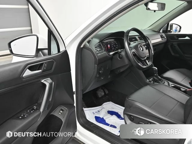 Volkswagen Tiguan Allspace 2019 Белый из Кореи, фото 2