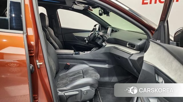 Peugeot 3008 second generation 2018 Коричневый из Кореи, фото 2