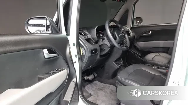 Kia The New Kia Ray 2023 Небесно-голубой из Кореи, фото 2