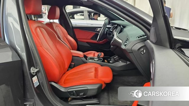 BMW 1 Series (F40) 2021 Серый из Кореи, фото 2