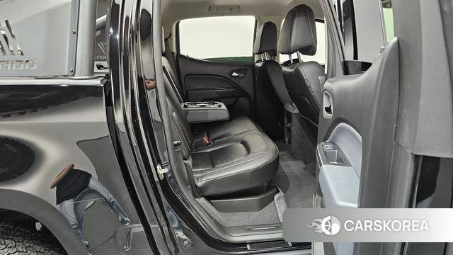Chevrolet (GM Daewoo) Real New Colorado 2022 Черный из Кореи, фото 2