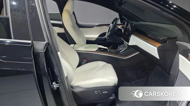 Tesla Model X 2023 Черный из Кореи, фото 2