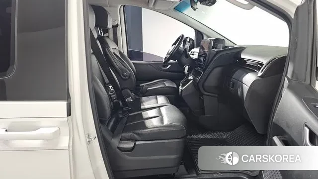 Hyundai Staria 2021 Белый из Кореи, фото 2