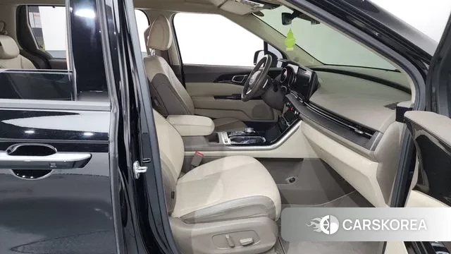 Kia Carnival 4th generation 2021 Черный из Кореи, фото 2