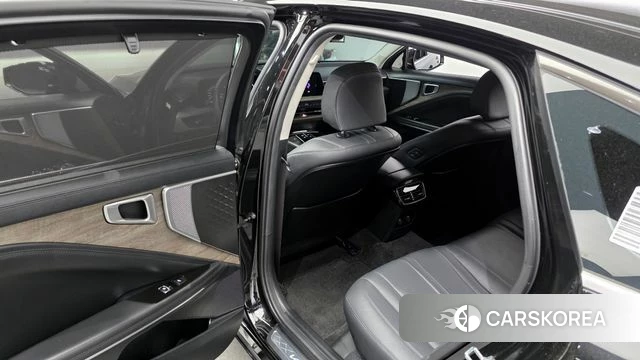 Kia K8 2023 Черный из Кореи, фото 2
