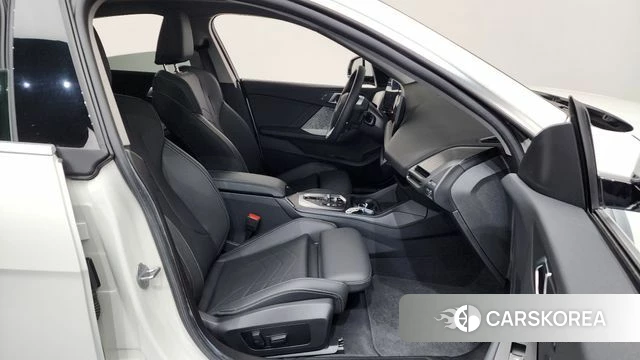 BMW 2 Series Gran Coupe (F74) 2025 Белый из Кореи, фото 2