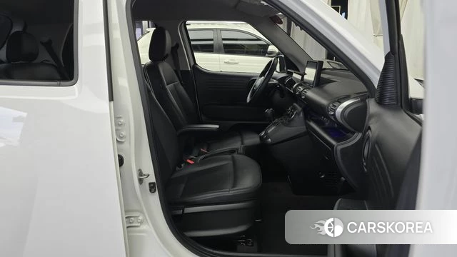 Hyundai Casper 2022 Белый из Кореи, фото 2