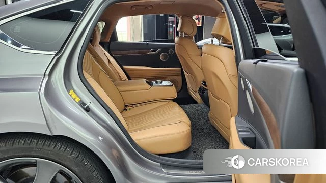 Genesis G80 (RG3) 2023 Серебристо-серый из Кореи, фото 2
