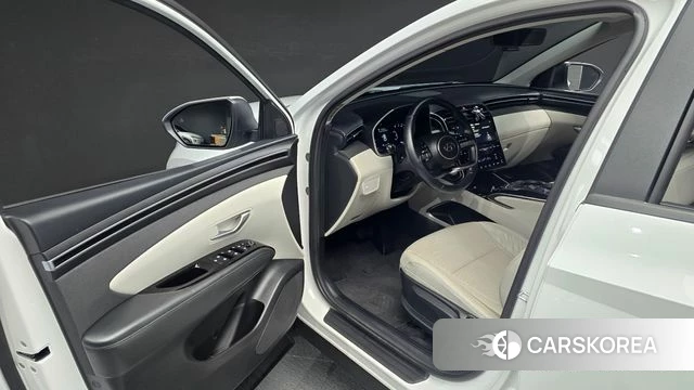 Hyundai Tucson (NX4) 2021 Белый из Кореи, фото 2