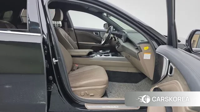 Kia K8 Hybrid 2022 Черный из Кореи, фото 2