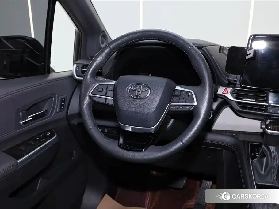 Toyota Granvia 2024 Черный из Китая, фото 2
