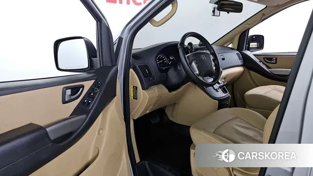 Hyundai The New Grand Starex 2018 Серебряный из Кореи, фото 2