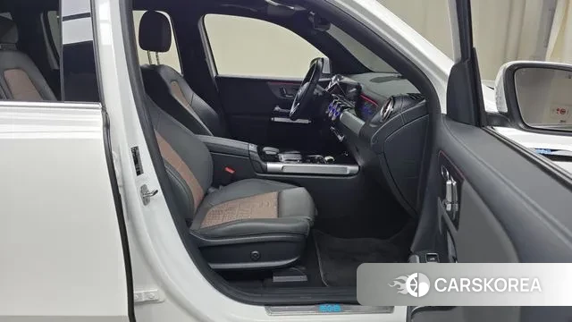 Mercedes-Benz EQB X243 2023 Белый из Кореи, фото 2