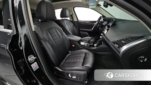 BMW X4 (G02) 2021 Черный из Кореи, фото 2