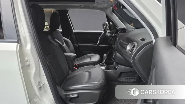 Jeep Renegade 2022 Белый из Кореи, фото 2