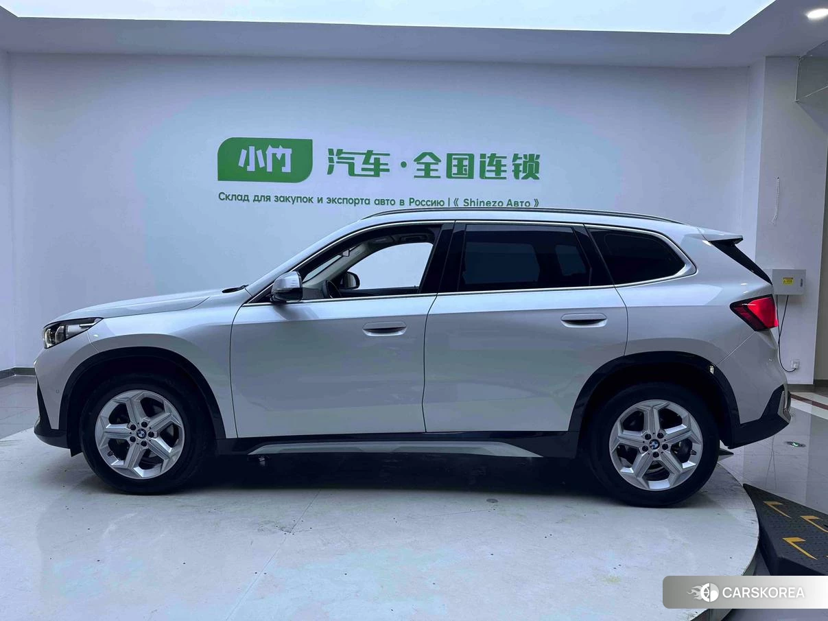 BMW X1 2023 Белый из Китая, фото 2