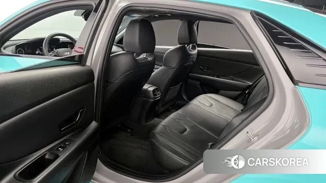 Hyundai Avante (CN7) 2022 Зеленый из Кореи, фото 2