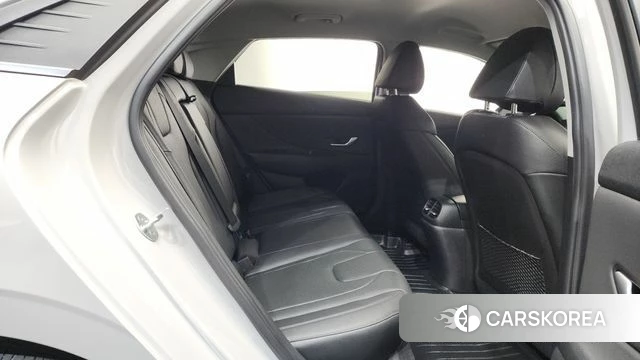 Hyundai Avante (CN7) 2020 Серебряный из Кореи, фото 2