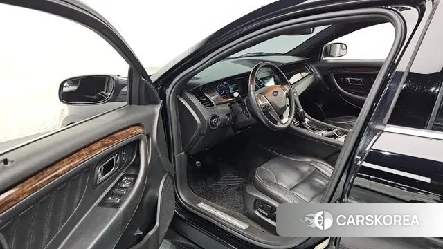 Ford New Taurus 2018 Черный из Кореи, фото 2