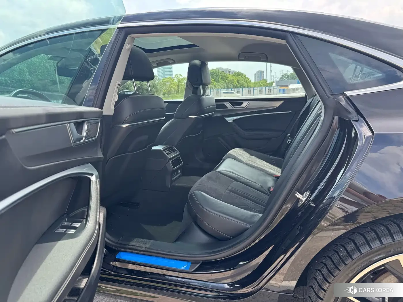 Audi A7L 2024 Черный из Китая, фото 2