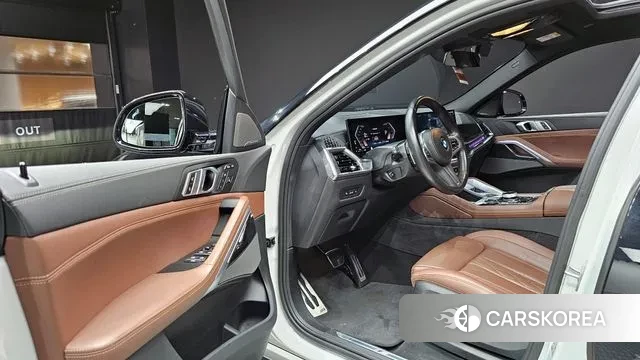 BMW X6 (G06) 2024 Черный из Кореи, фото 2