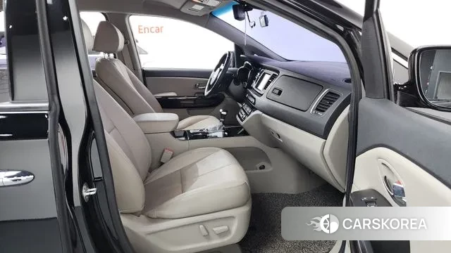 Kia The New Carnival 2019 Черный из Кореи, фото 2