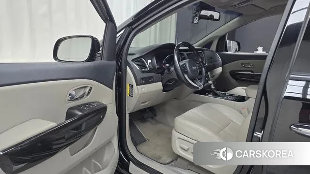 Kia The New Carnival 2019 Черный из Кореи, фото 2