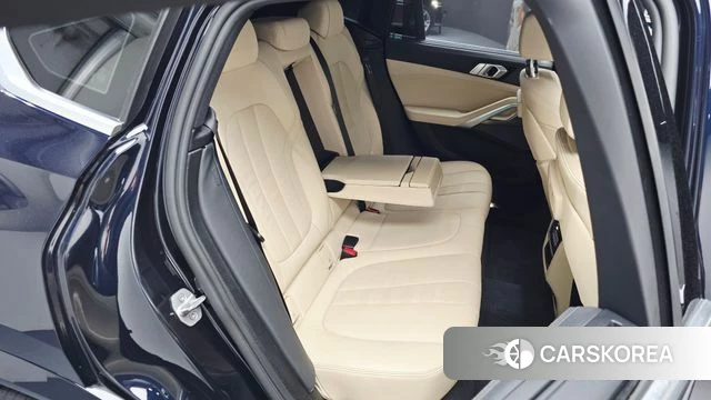 BMW X6 (G06) 2021 Черный из Кореи, фото 2