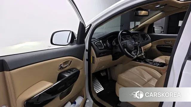 Kia The New Carnival 2019 Белый из Кореи, фото 2