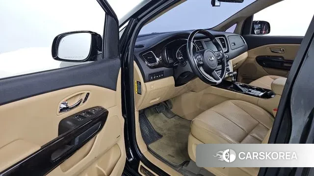 Kia The New Carnival 2019 Черный из Кореи, фото 2