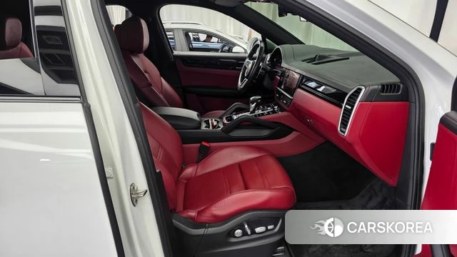 Porsche Cayenne (PO536) 2021 Белый из Кореи, фото 2