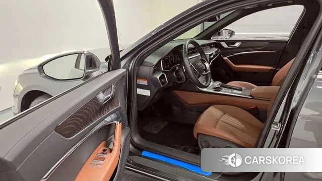 Audi A6 (C8) 2023 Серый из Кореи, фото 2