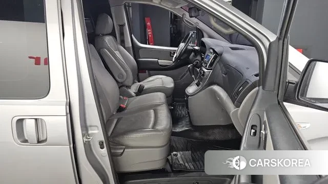 Hyundai The New Grand Starex 2019 Серебряный из Кореи, фото 2