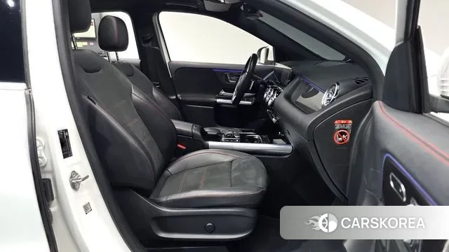 Mercedes-Benz GLA - Class H247 2020 Белый из Кореи, фото 2