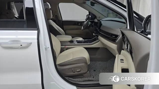 Kia The New Carnival 4th Generation 2023 Белый из Кореи, фото 2